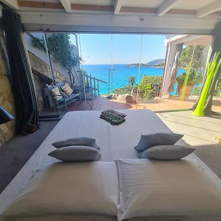 Sardegna Rivanhouse Stunning Sea View Hydromassage And Direct Access To The Sea Villa Torre delle Stelle